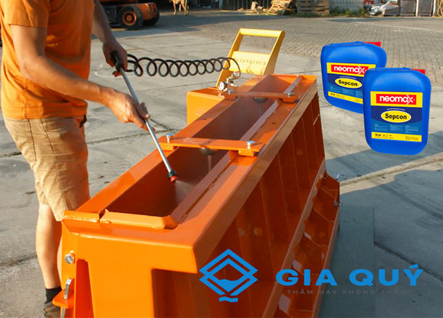 QUY TRÌNH THI CÔNG DẦU CHỐNG DÍNH VÁN KHUÔN